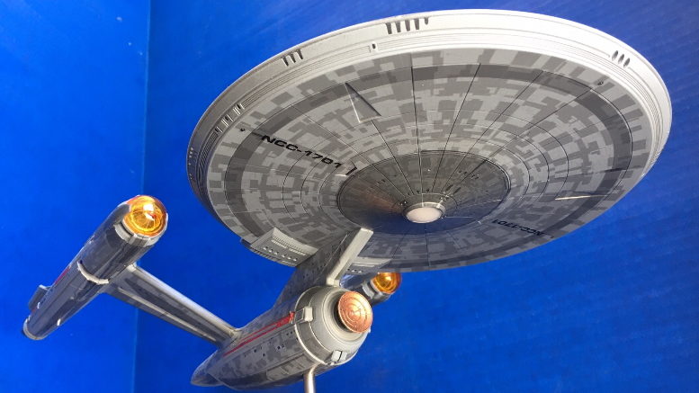 Review: Polar Lights 'Star Trek: Discovery' USS Enterprise Model Reimagines  A Classic –